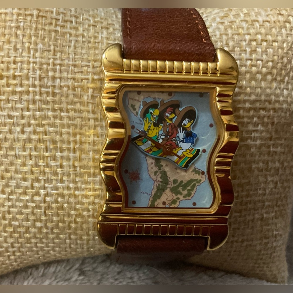 Fossil: Disney: The 3 Caballeros limited edition 3435/7500 vintage wrist watch
